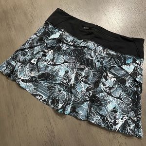 Lululemon Play on Pleats Skirt in 6R